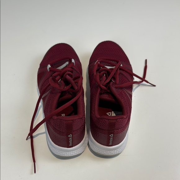 Reebok Burgundy Sneakers Bold Low-Top Design - Picture 3 of 10